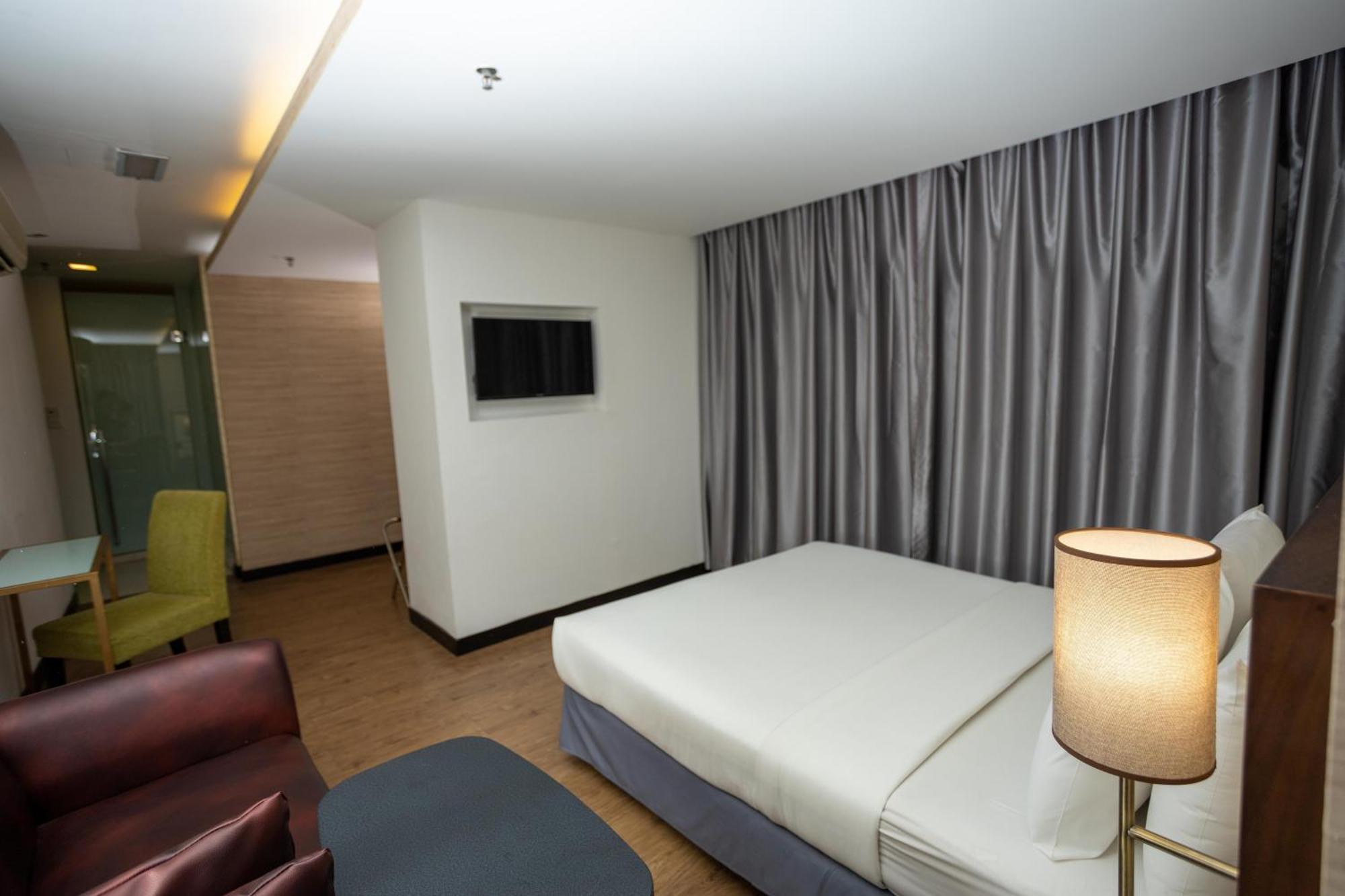 Citrus Hotel Johor Bahru By Compass Hospitality Room photo